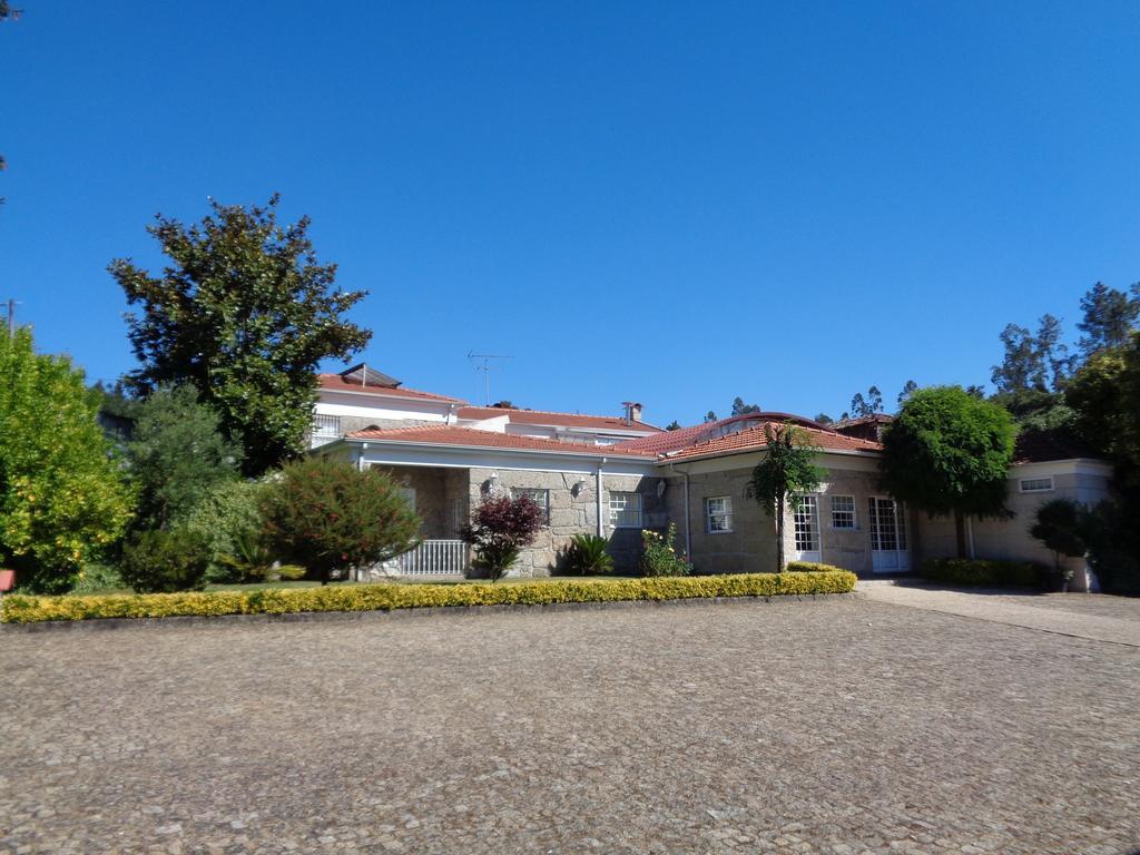 Gasthaus Quinta Do Alves Pacos de Ferreira Exterior foto